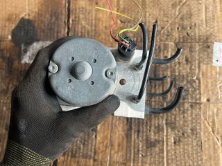 bontott VW PASSAT B5 ABS Kocka