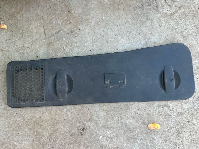 bontott VW PASSAT B5 Akkumulátor Fedél