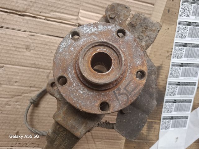 bontott VW PASSAT B5 Bal első Csonkállvány Kerékaggyal