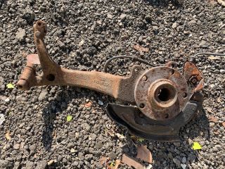 bontott VW PASSAT B5 Bal első Csonkállvány Kerékaggyal