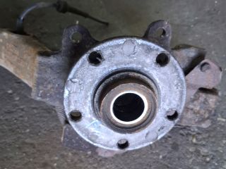 bontott VW PASSAT B5 Bal első Csonkállvány Kerékaggyal