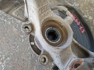 bontott VW PASSAT B5 Bal első Csonkállvány Kerékaggyal