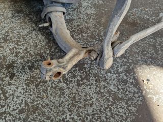 bontott VW PASSAT B5 Bal első Csonkállvány Kerékaggyal