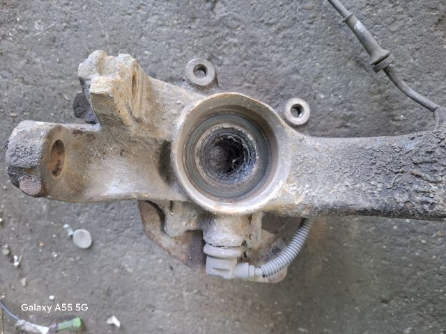 bontott VW PASSAT B5 Bal első Csonkállvány Kerékaggyal