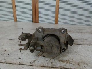 bontott VW PASSAT B5 Bal első Féknyereg Munkahengerrel