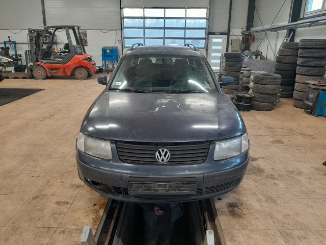 bontott VW PASSAT B5 Bal első Féknyereg Munkahengerrel