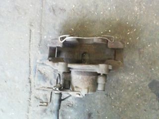 bontott VW PASSAT B5 Bal első Féknyereg Munkahengerrel