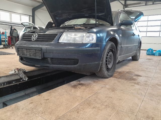 bontott VW PASSAT B5 Bal első Gólyaláb (Lengécsillapító, Rugó)