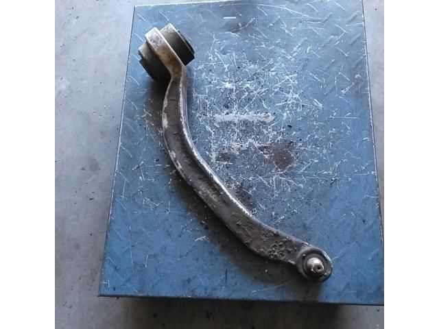 bontott VW PASSAT B5 Bal első Lengőkar