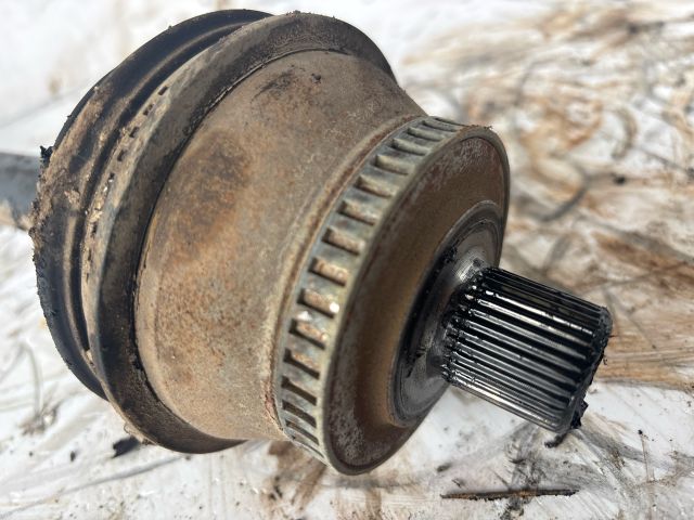 bontott VW PASSAT B5 Bal Féltengely