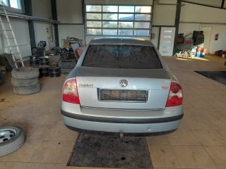 bontott VW PASSAT B5 Bal hátsó Féknyereg Munkahengerrel