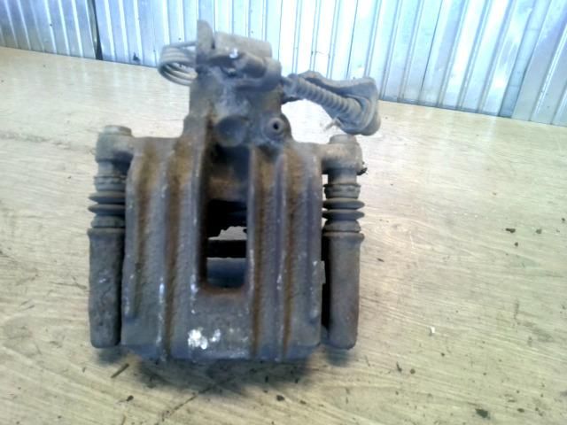 bontott VW PASSAT B5 Bal hátsó Féknyereg Munkahengerrel