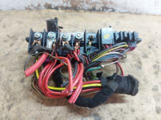 bontott VW PASSAT B5 Biztosítéktábla Motortér