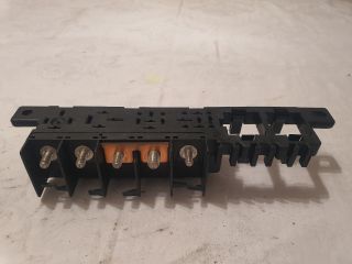 bontott VW PASSAT B5 Biztosítéktábla Motortér