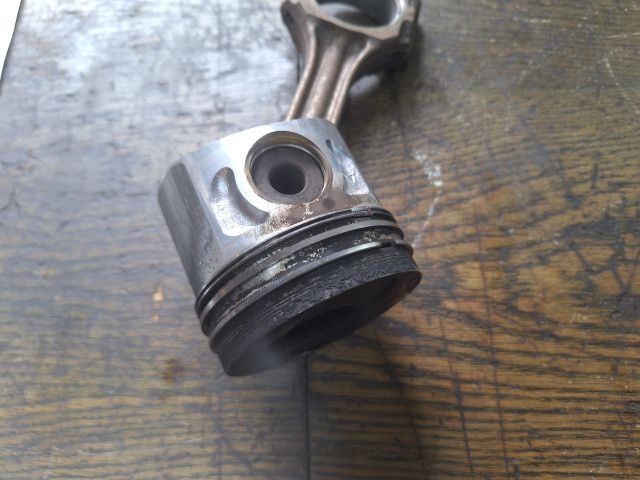 bontott VW PASSAT B5 Dugattyú és Hajtókar