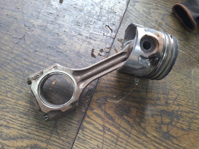 bontott VW PASSAT B5 Dugattyú és Hajtókar