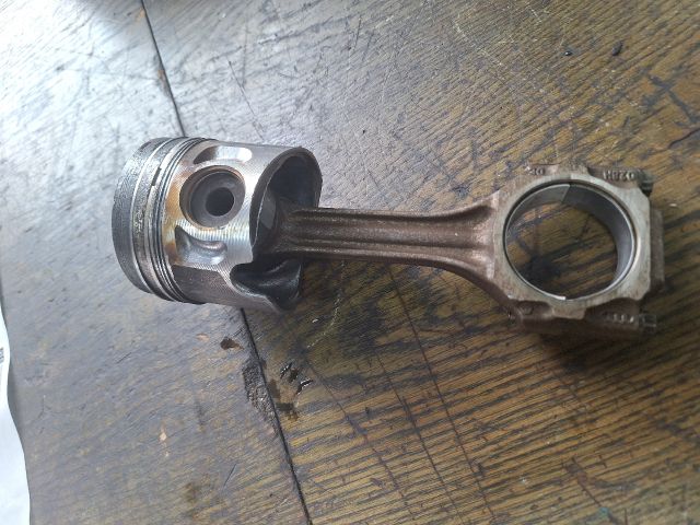 bontott VW PASSAT B5 Dugattyú és Hajtókar