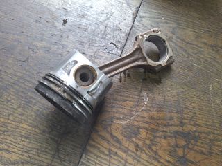 bontott VW PASSAT B5 Dugattyú és Hajtókar