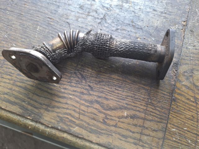 bontott VW PASSAT B5 EGR Hűtő Cső