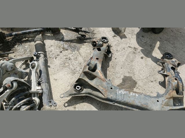 bontott VW PASSAT B5 Első Bölcső