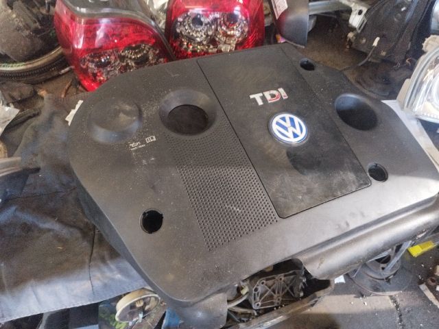 bontott VW PASSAT B5 Felső Motorburkolat