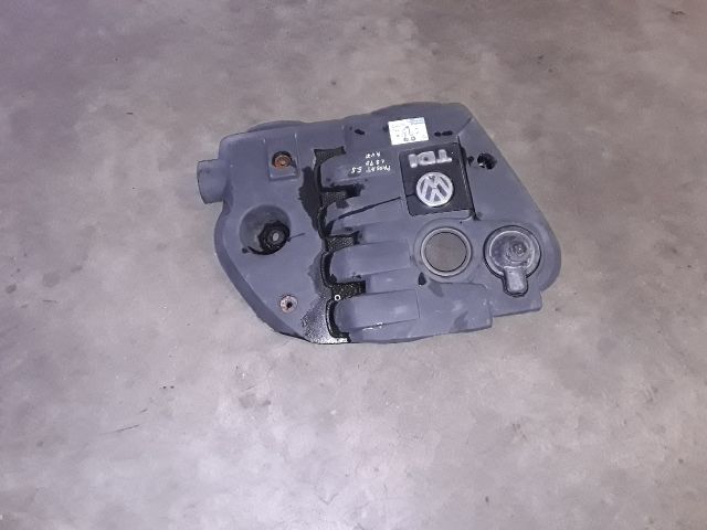 bontott VW PASSAT B5 Felső Motorburkolat