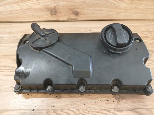 bontott VW PASSAT B5 Felső Motorburkolat