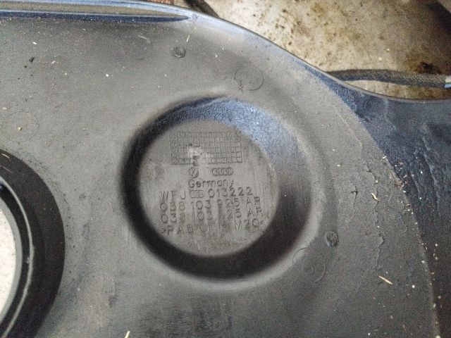 bontott VW PASSAT B5 Felső Motorburkolat