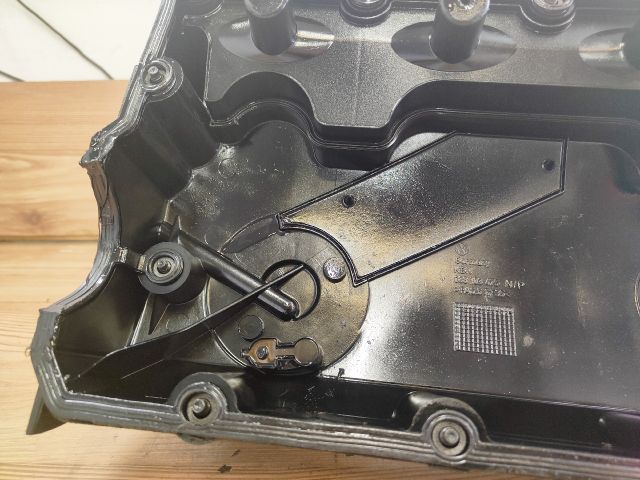 bontott VW PASSAT B5 Felső Motorburkolat