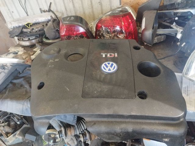 bontott VW PASSAT B5 Felső Motorburkolat