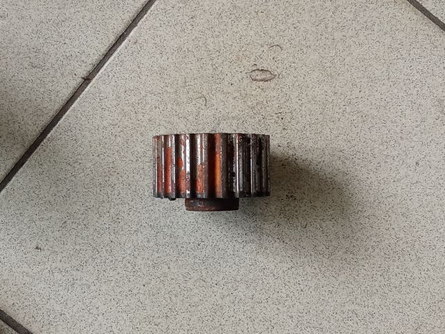 bontott VW PASSAT B5 Főtengely Bordáskerék / Lánckerék