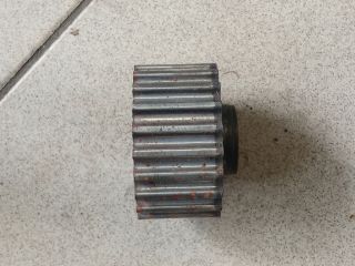 bontott VW PASSAT B5 Főtengely Bordáskerék / Lánckerék