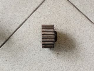 bontott VW PASSAT B5 Főtengely Bordáskerék / Lánckerék