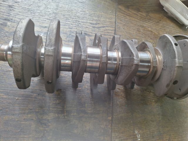 bontott VW PASSAT B5 Főtengely (Magában)