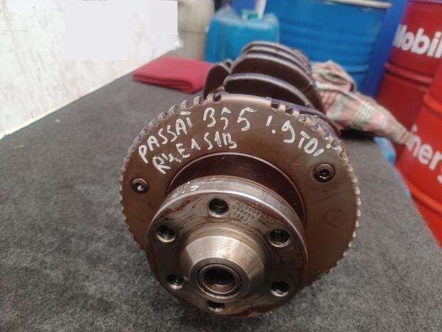 bontott VW PASSAT B5 Főtengely (Magában)