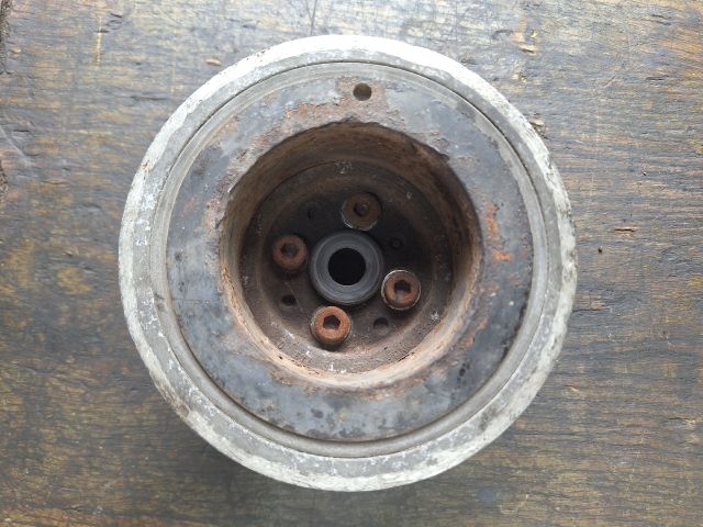 bontott VW PASSAT B5 Főtengely Szíjtárcsa