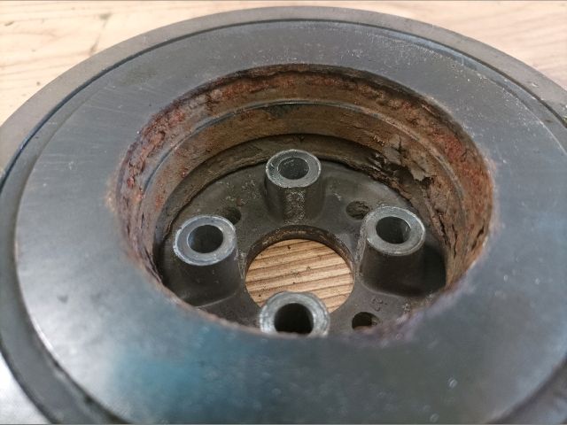 bontott VW PASSAT B5 Főtengely Szíjtárcsa