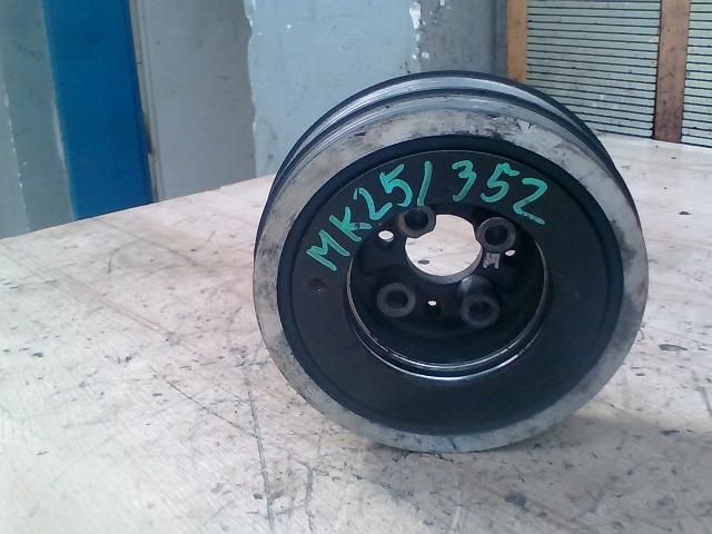 bontott VW PASSAT B5 Főtengely Szíjtárcsa