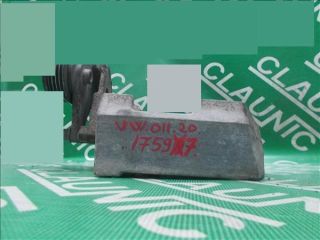 bontott VW PASSAT B5 Generátor Tartó Bak