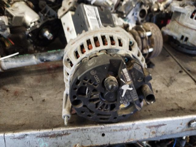 bontott VW PASSAT B5 Generátor