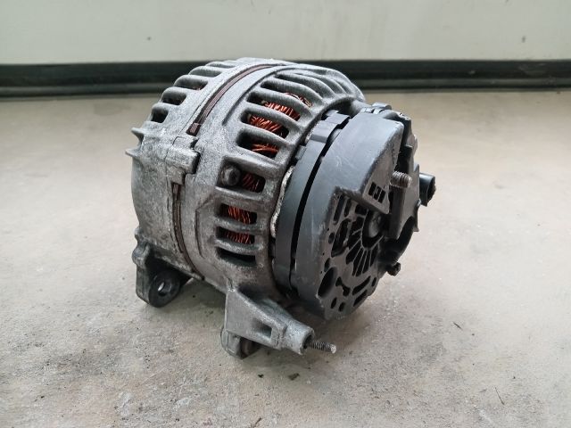 bontott VW PASSAT B5 Generátor