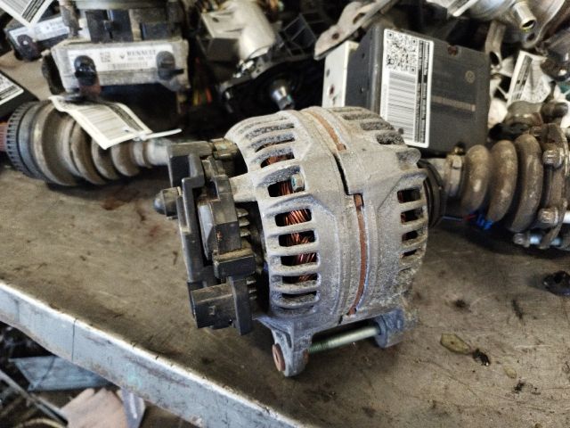 bontott VW PASSAT B5 Generátor