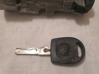 bontott VW PASSAT B5 Gyújtáskapcsoló Házzal
