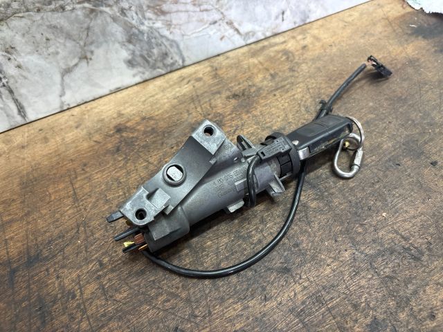 bontott VW PASSAT B5 Gyújtáskapcsoló Házzal