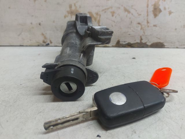 bontott VW PASSAT B5 Gyújtáskapcsoló Házzal