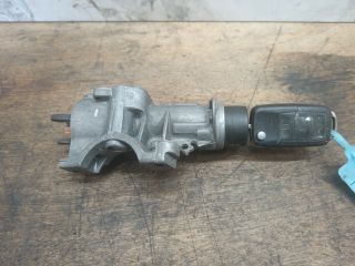 bontott VW PASSAT B5 Gyújtáskapcsoló Házzal
