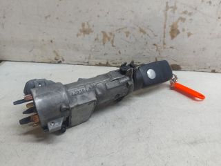 bontott VW PASSAT B5 Gyújtáskapcsoló Házzal
