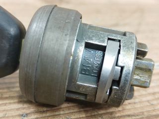 bontott VW PASSAT B5 Gyújtáskapcsoló