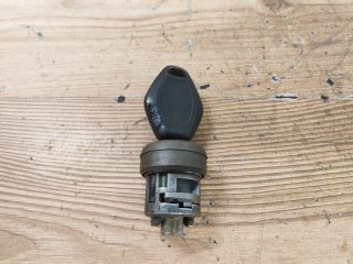 bontott VW PASSAT B5 Gyújtáskapcsoló