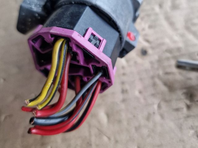 bontott VW PASSAT B5 Gyújtáskapcsoló